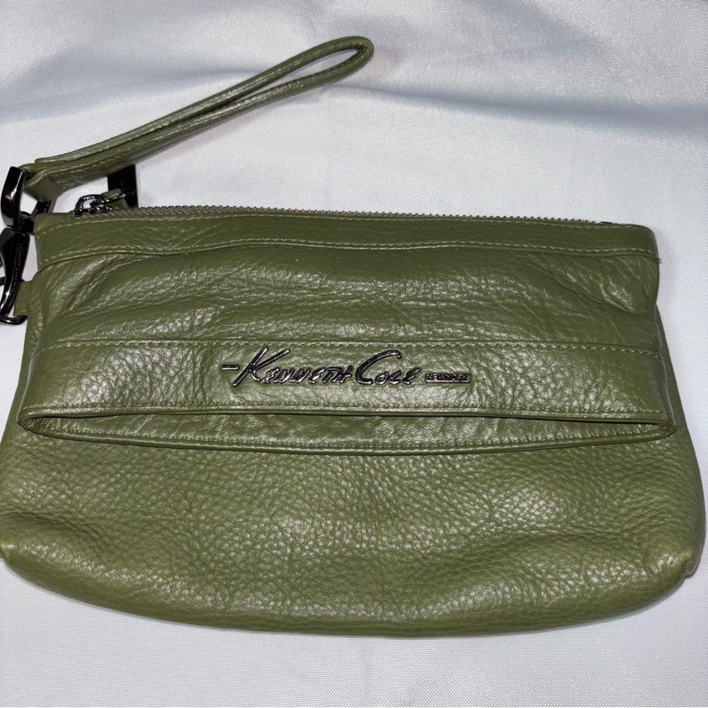 Kenneth Cole New York Olive Green Pebbled LeatherFlap Zip Clutch Wristlet